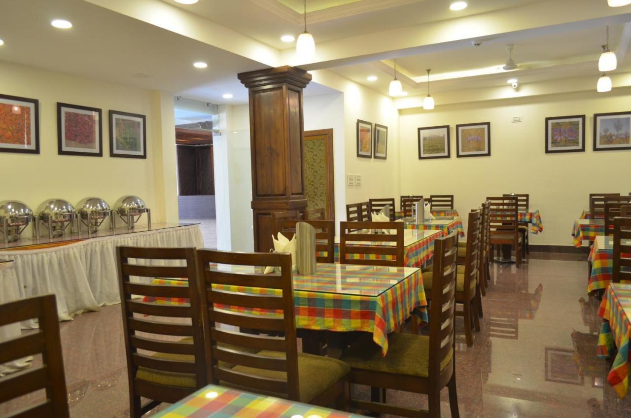 Hotel The Valley View Kashmir Srīnagar Extérieur photo