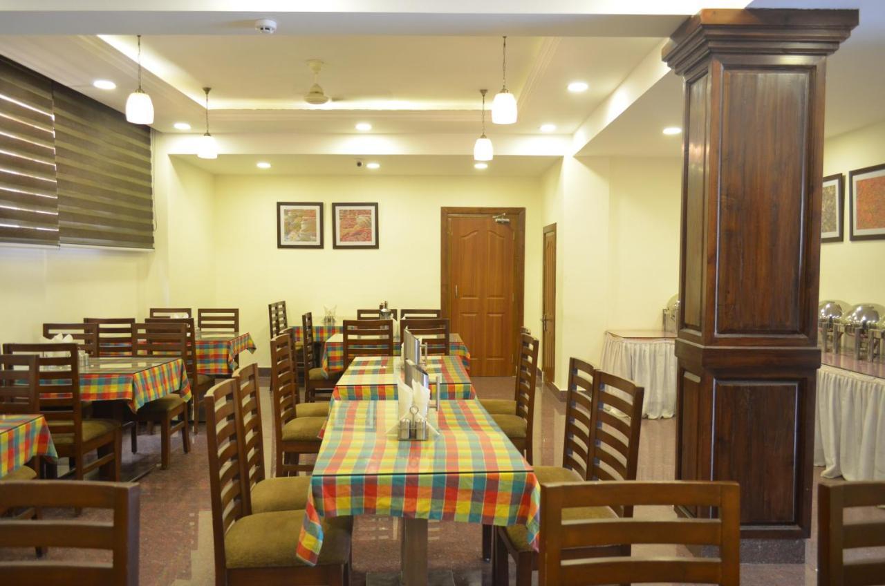 Hotel The Valley View Kashmir Srīnagar Extérieur photo