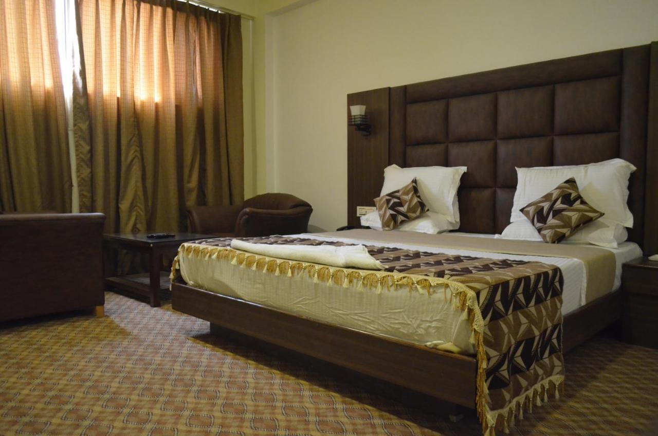 Hotel The Valley View Kashmir Srīnagar Extérieur photo
